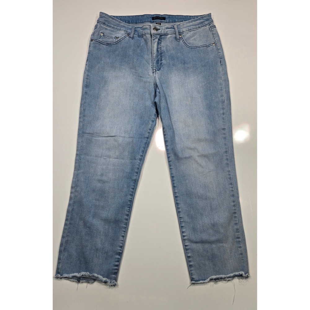 H by Halston‎ Women's Light Wash Denim Jeans Raw Hem Cropped Bootcut 16P (1275)